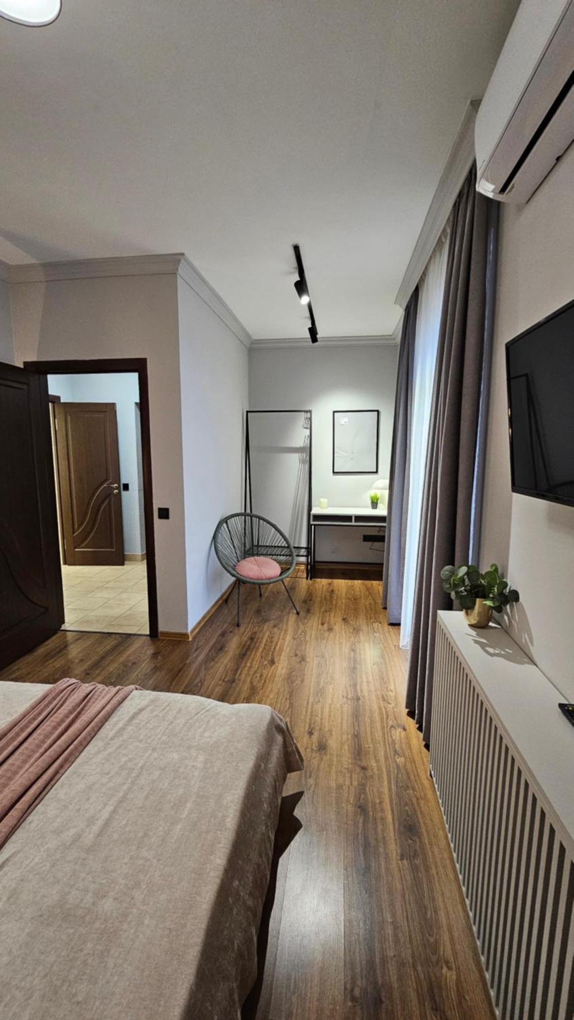 Blue Apartment Mukacheve Bagian luar foto